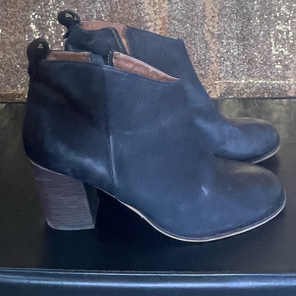 nordstrom rack Shoes Genuine Leather Black Booties 3m Poshmark